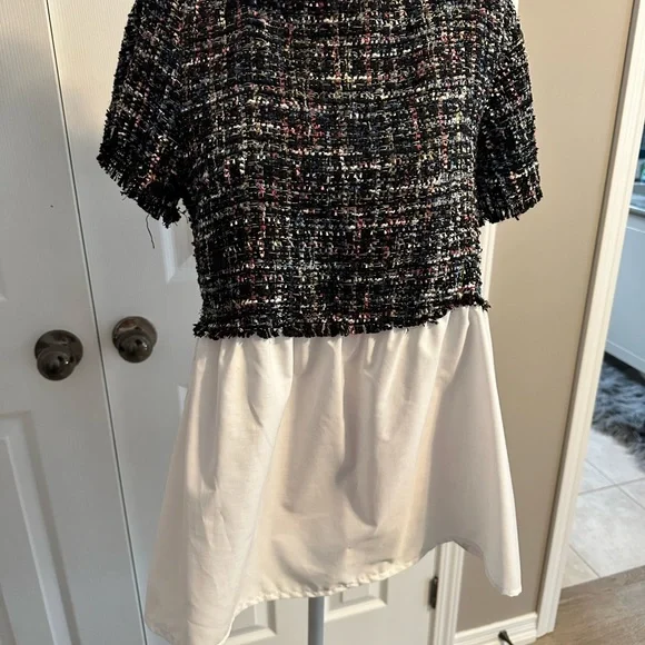 Zara size medium. - Picture 2 of 4